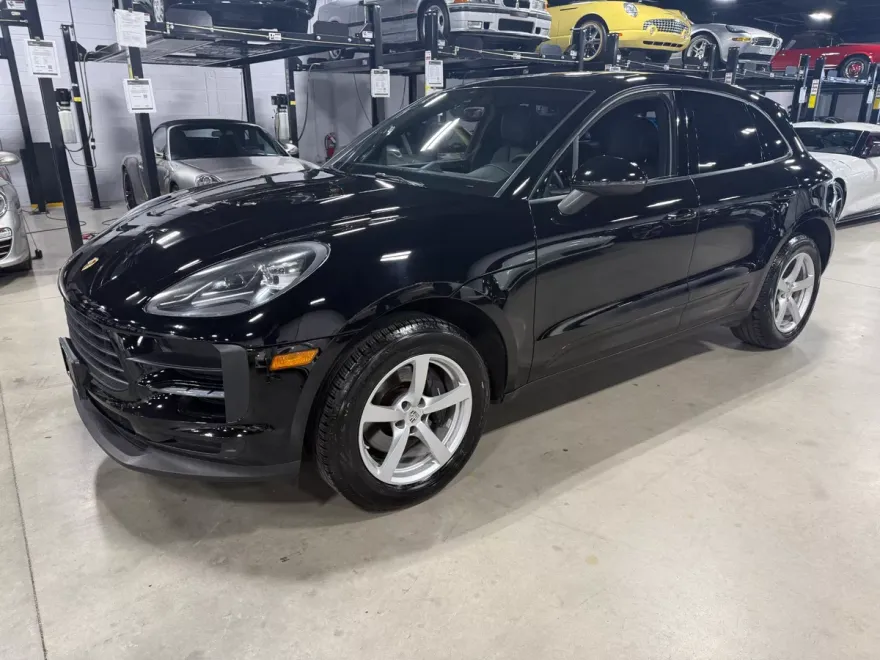 2020 Porsche Macan photo 1