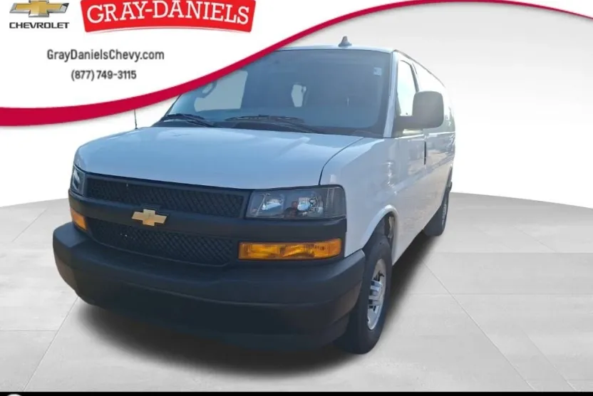 2025 Chevrolet Express Cargo 2500 photo 1