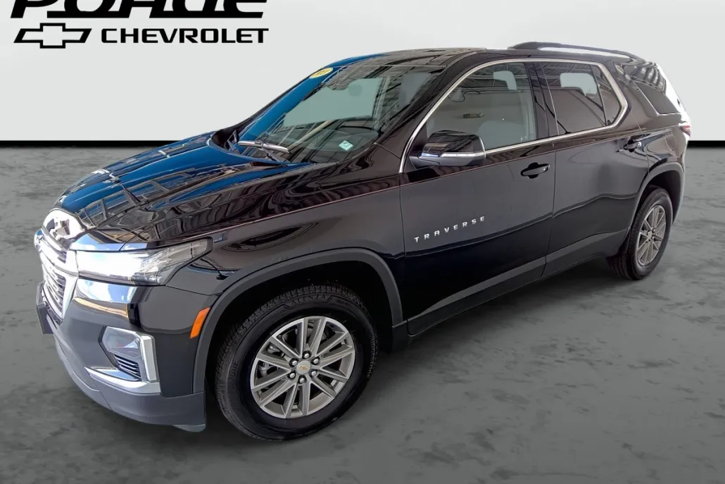 2023 Chevrolet Traverse Cloth photo 1