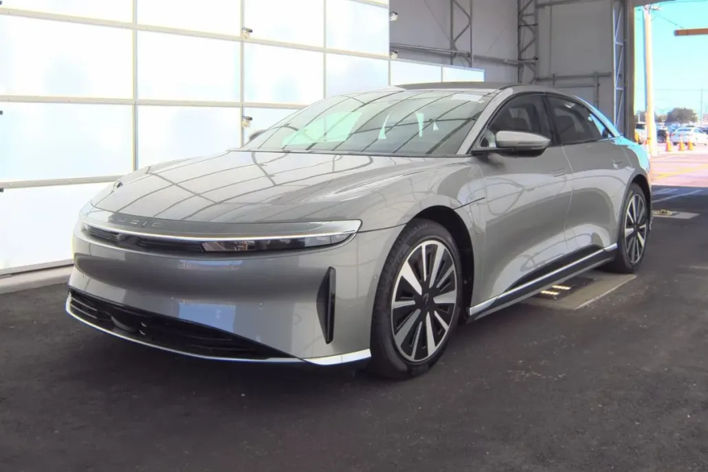 2023 Lucid Air Pure photo 1