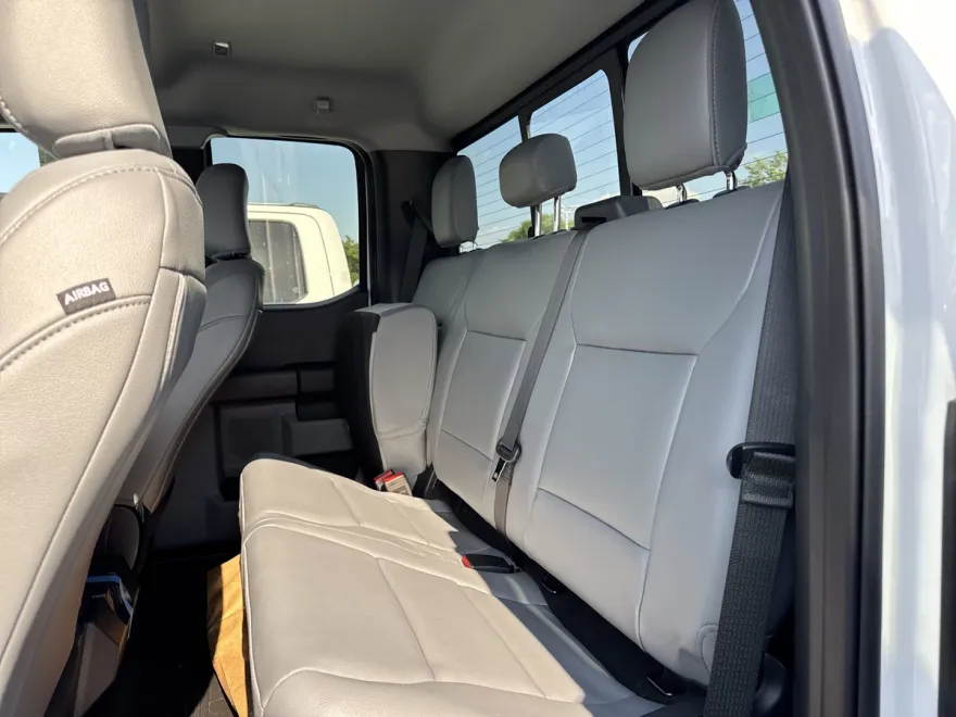 2025 Ford F-350 XL photo 1