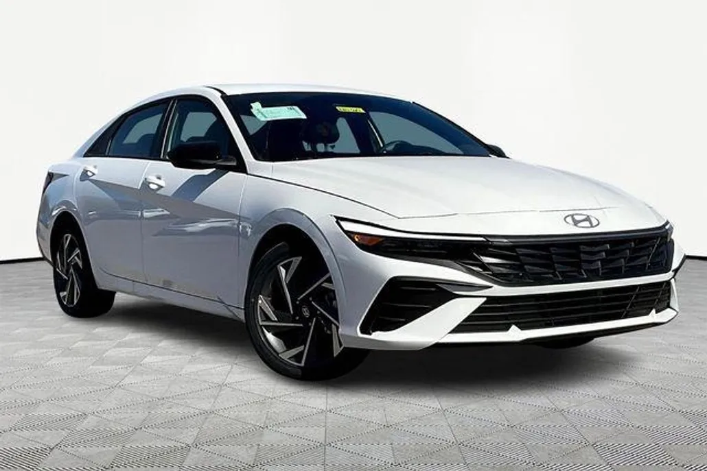 2025 Hyundai Elantra Hybrid SEL Sport photo 1