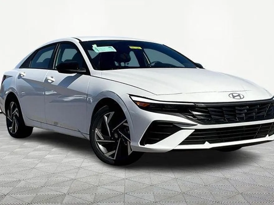 2025 Hyundai Elantra Hybrid SEL Sport photo 1