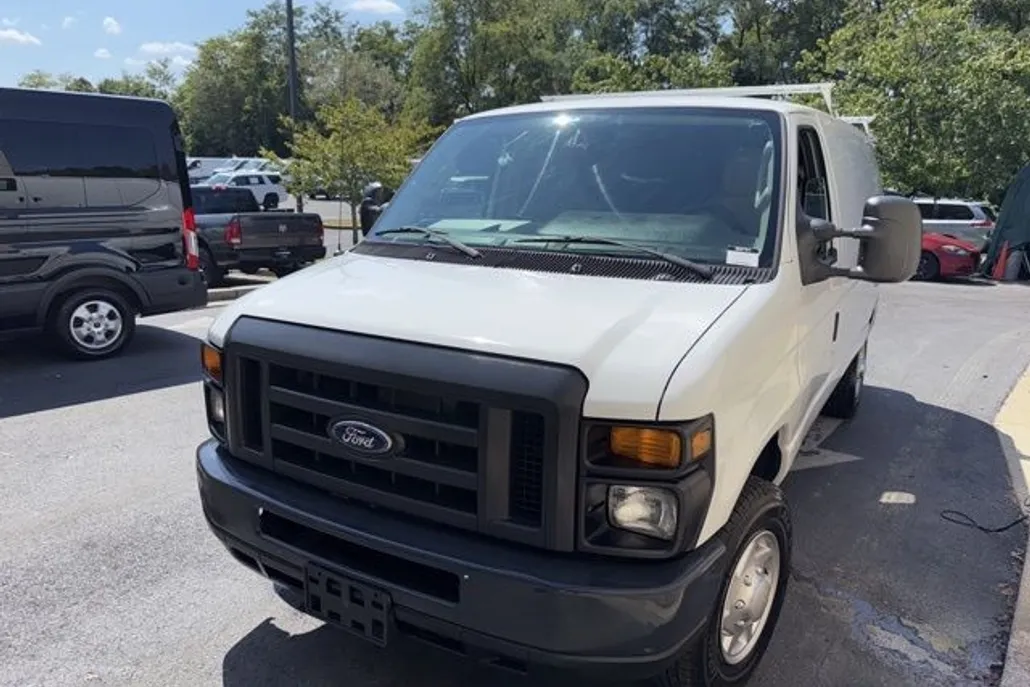 2014 Ford E-350 photo 1
