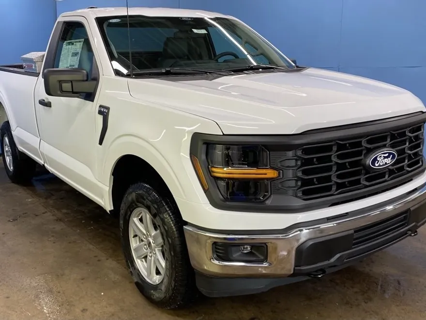 2025 Ford F-150 XL photo 1