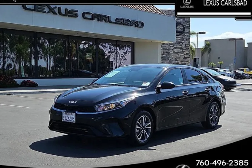 2022 Kia Forte LXS photo 1