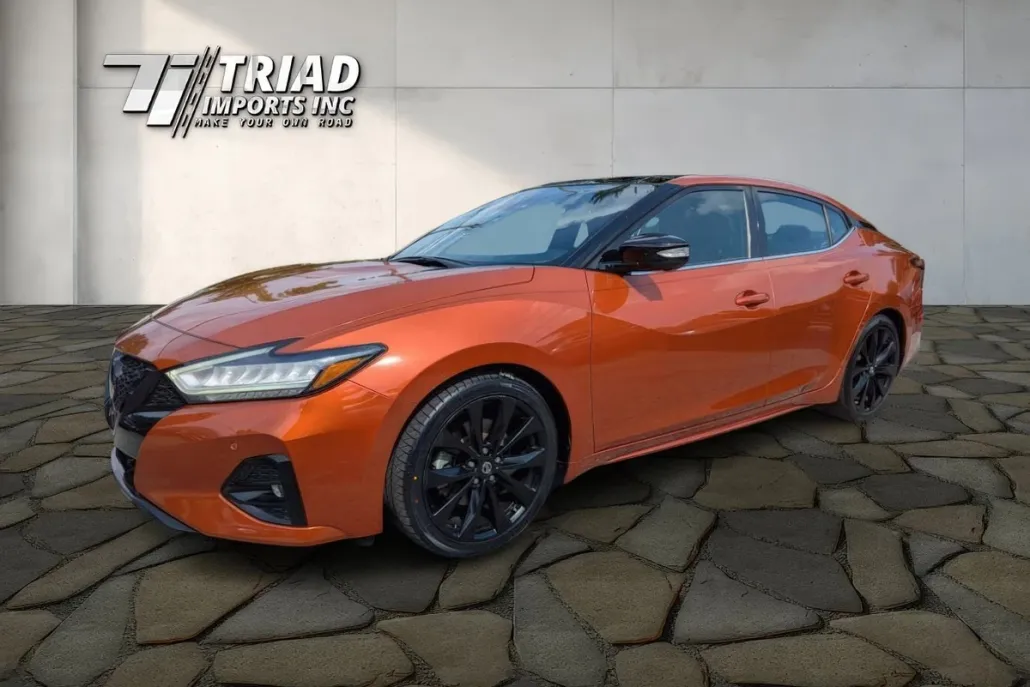 2021 Nissan Maxima SR photo 1