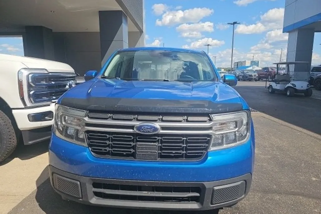 2022 Ford Maverick Lariat photo 1