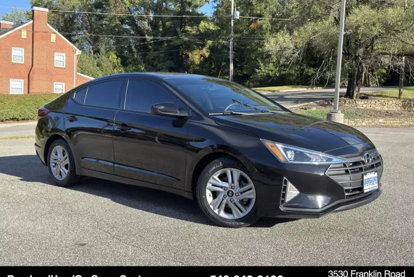 2020 Hyundai Elantra Value Edition photo 1