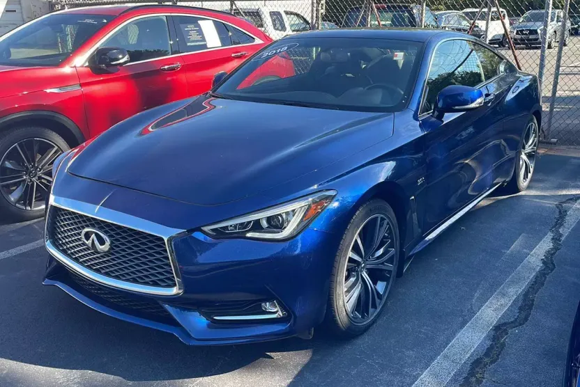 2018 Infiniti Q60 3.0t Luxe photo 1