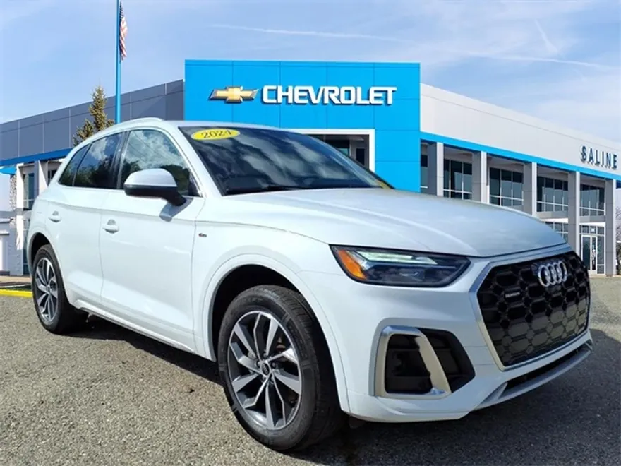 2024 Audi Q5 45 S line Premium photo 1