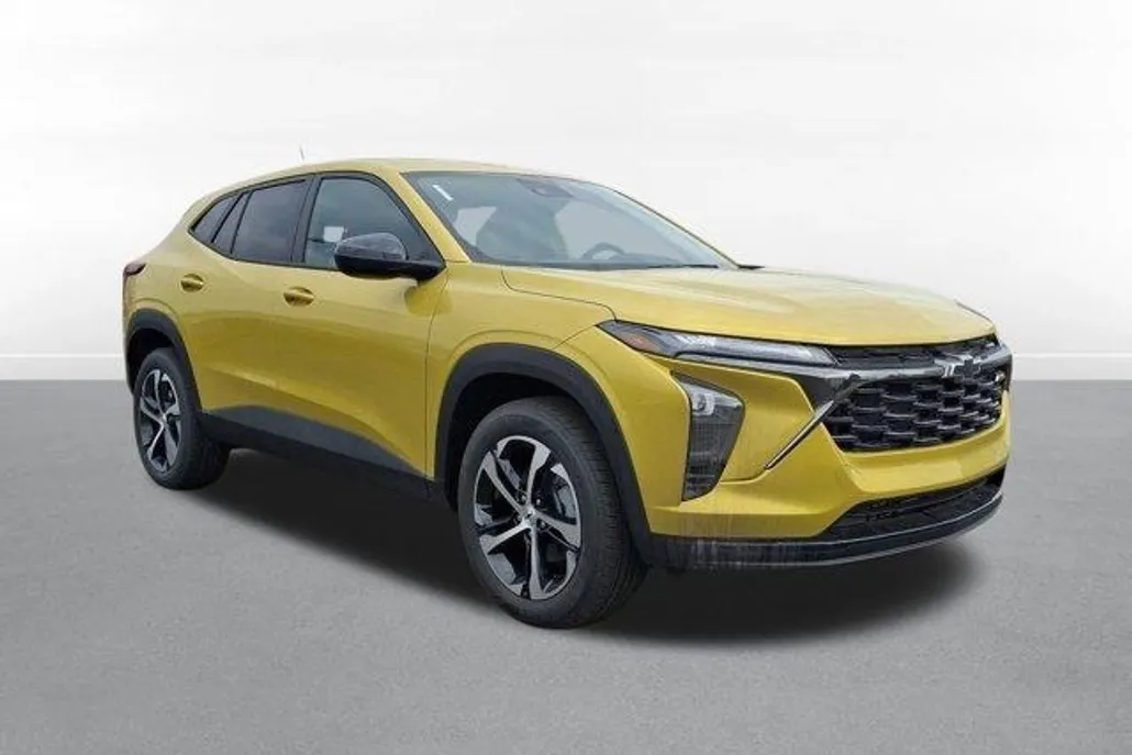 2025 Chevrolet Trax photo 1