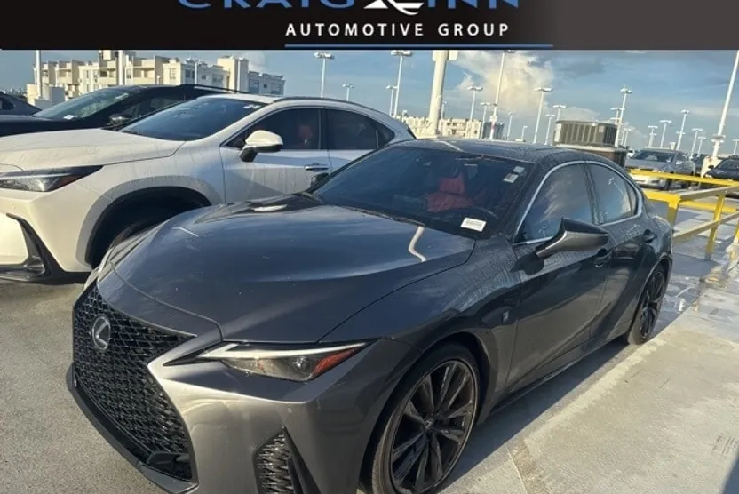 2023 Lexus IS 350 F SPORT photo 1