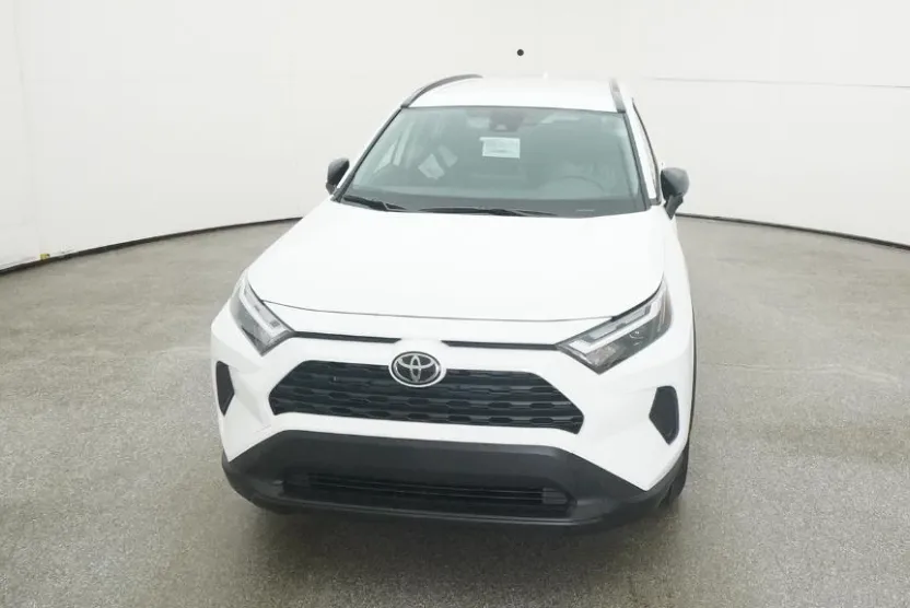 2025 Toyota RAV4 Hybrid LE photo 1