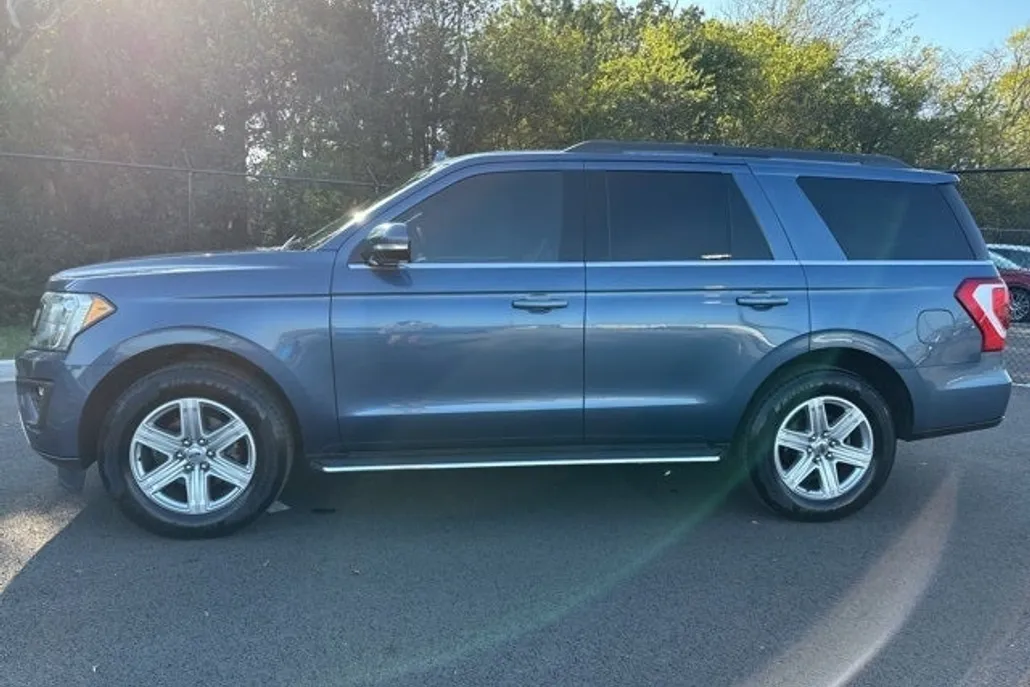 2018 Ford Expedition XLT photo 1