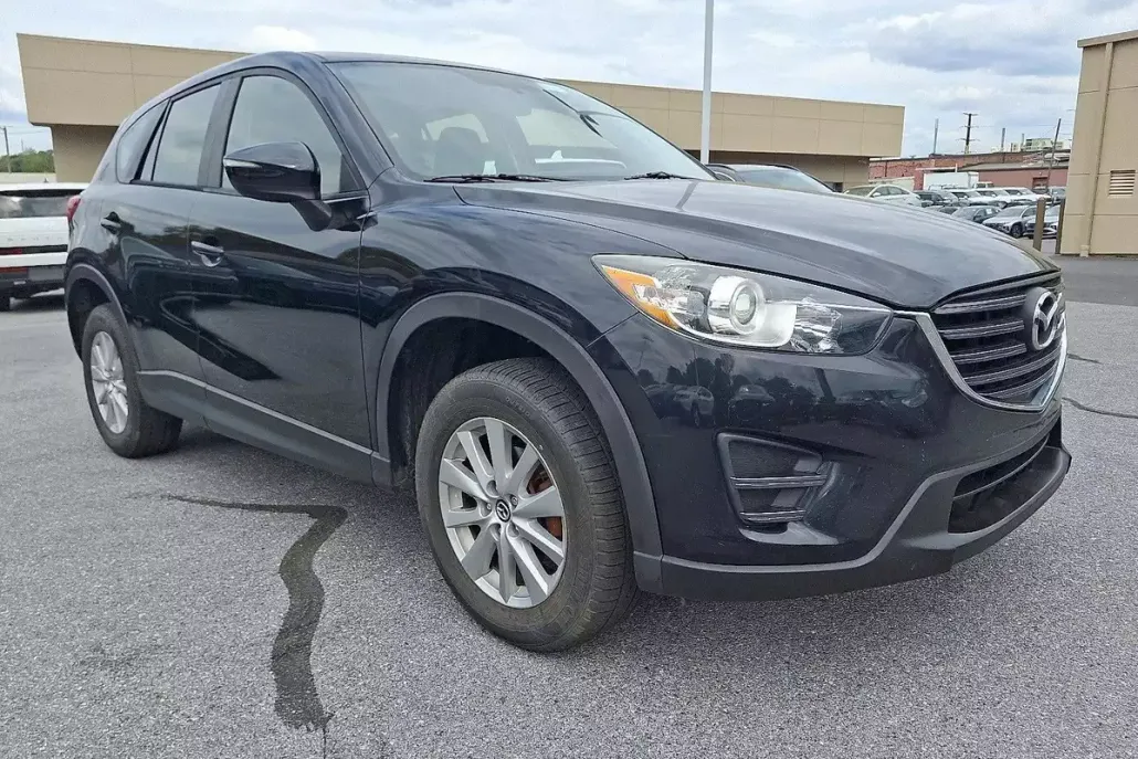 2016 Mazda CX-5 Sport photo 1