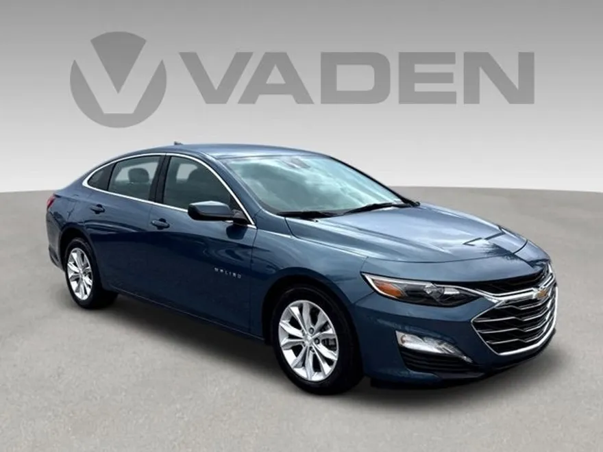 2025 Chevrolet Malibu 1LT photo 1