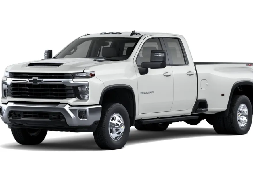2026 Chevrolet Silverado LT photo 1