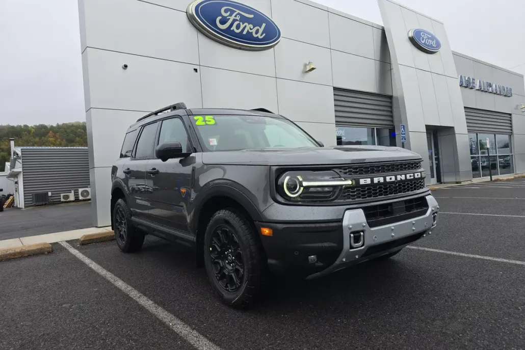2025 Ford Bronco Sport Badlands photo 1