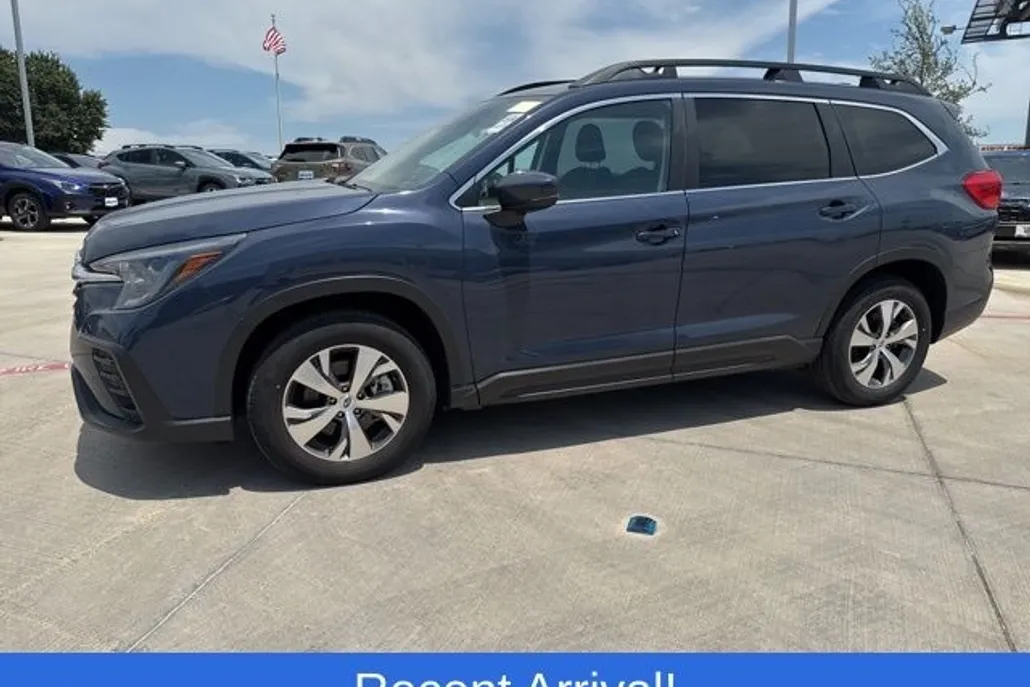 2024 Subaru Ascent Premium photo 1