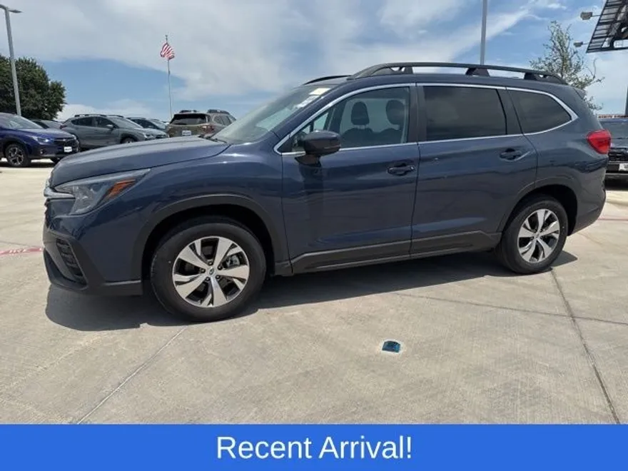 2024 Subaru Ascent Premium photo 1