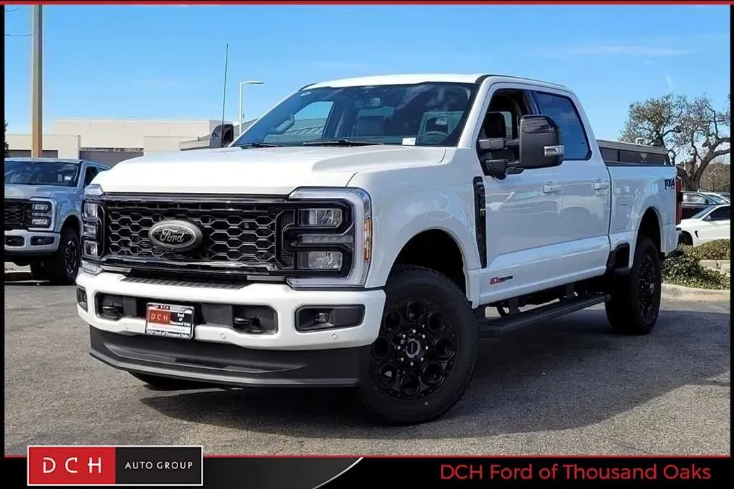 2025 Ford F-250 Lariat photo 1
