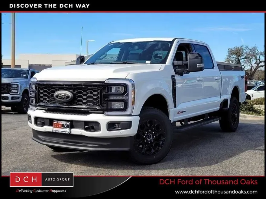 2025 Ford F-250 Lariat photo 1