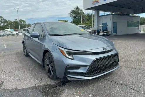 2024 Toyota Corolla SE photo 3