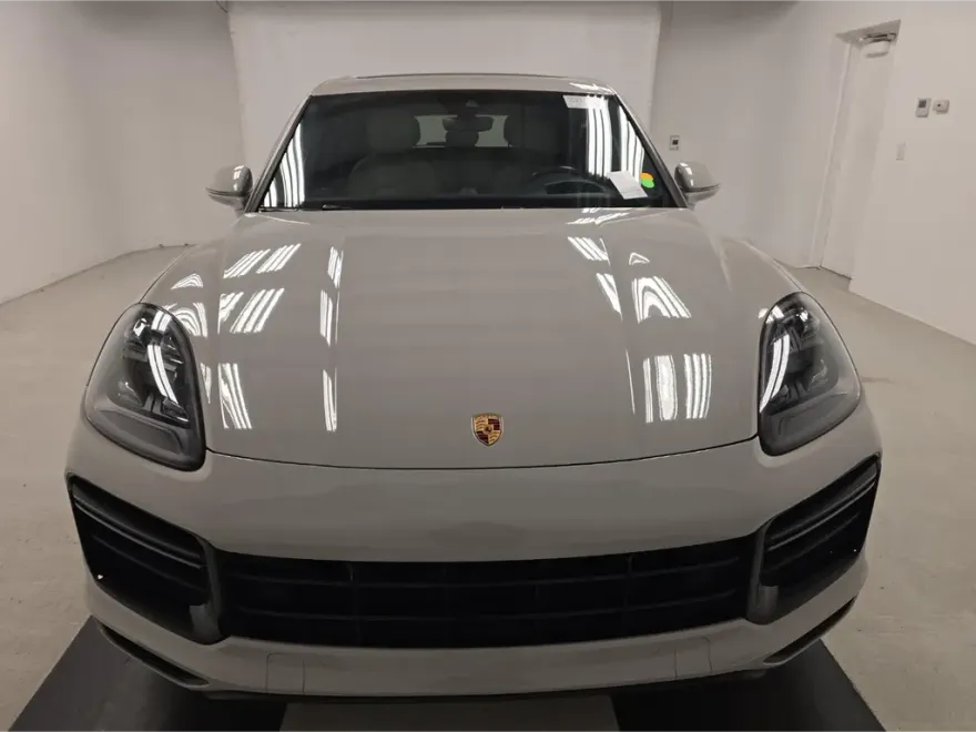 2021 Porsche Cayenne Turbo photo 1