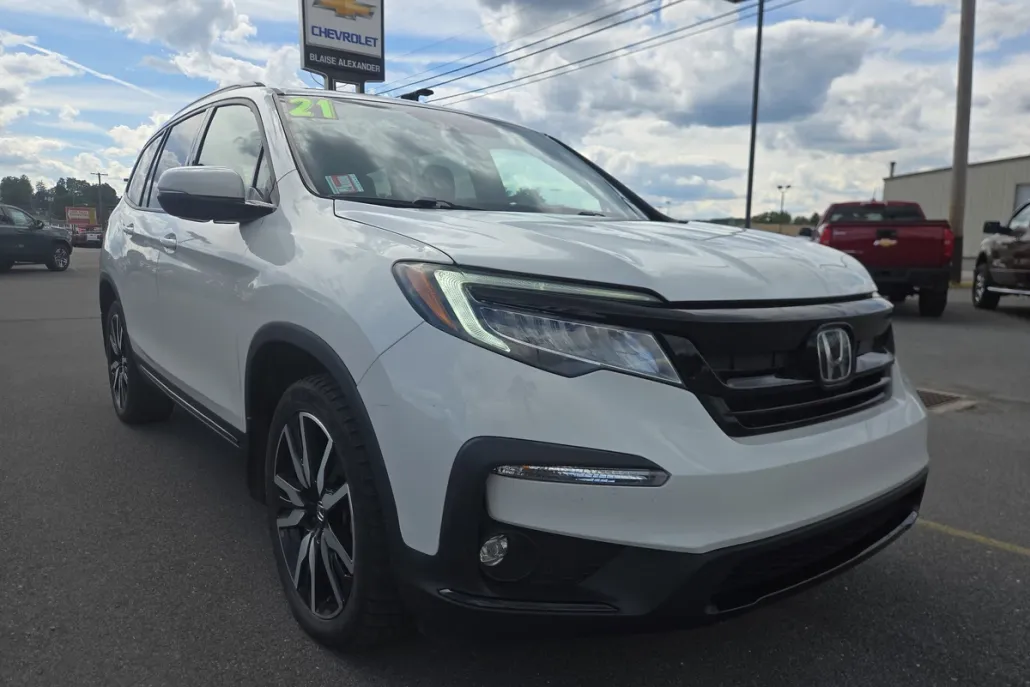 2021 Honda Pilot Black Edition photo 1