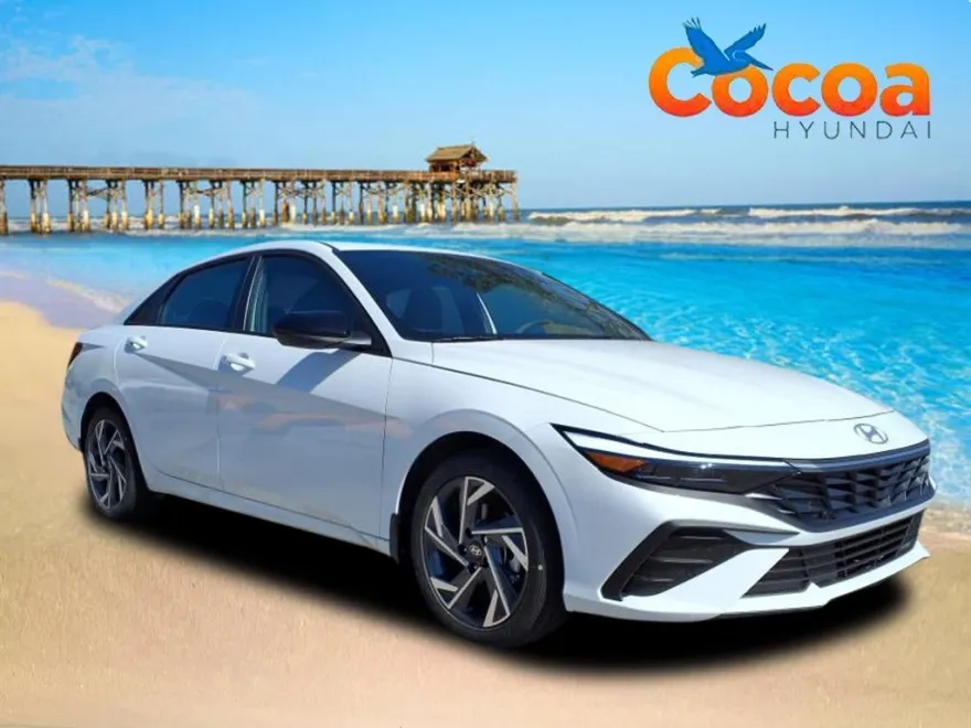 2025 Hyundai Elantra SEL Sport photo 1