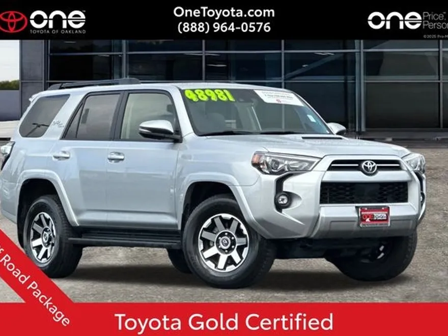 2024 Toyota 4Runner TRD Off-Road Premium photo 1