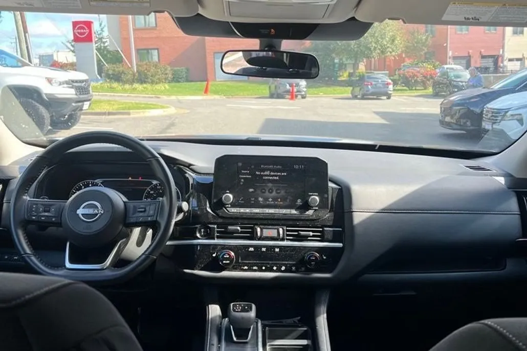 2025 Nissan Pathfinder SV photo 1