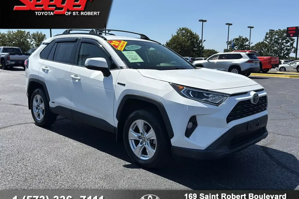 2020 Toyota RAV4 Hybrid XLE photo 1