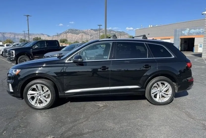 2022 Audi Q7 55 Premium Plus photo 1