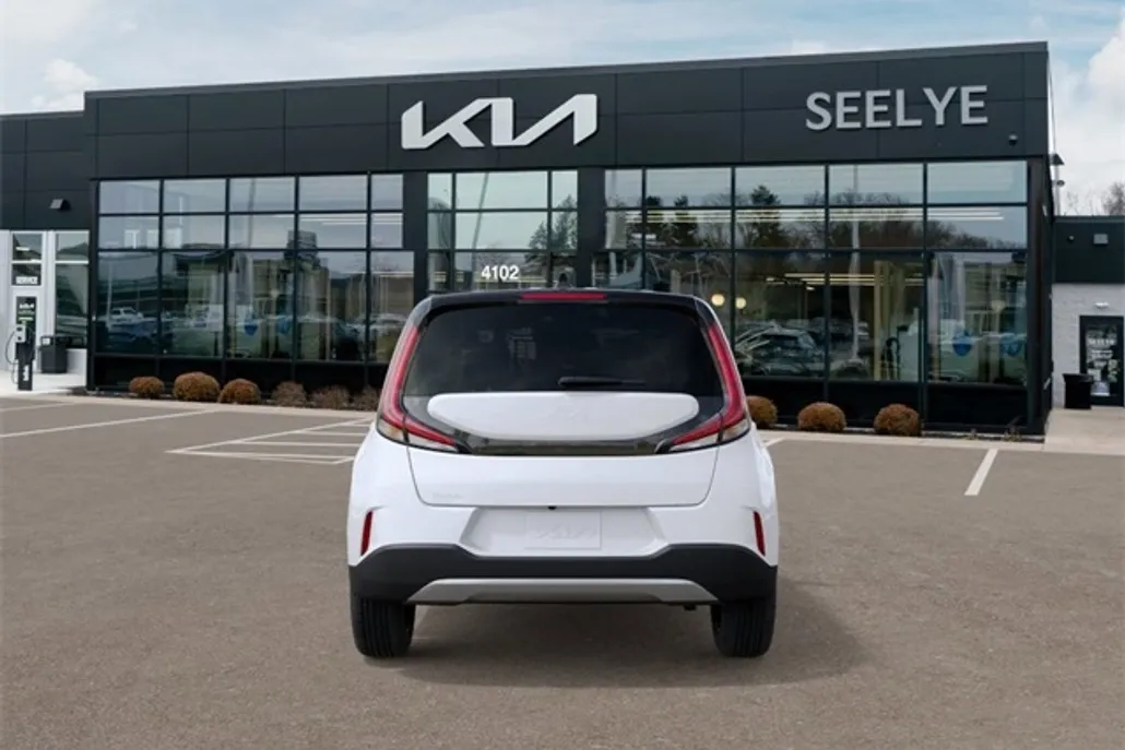 2025 Kia Soul EX photo 1