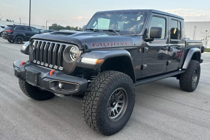 2021 Jeep Gladiator Mojave photo 1
