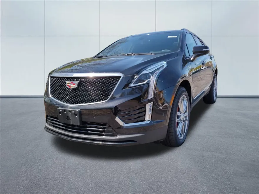 2025 Cadillac XT5 Sport photo 1