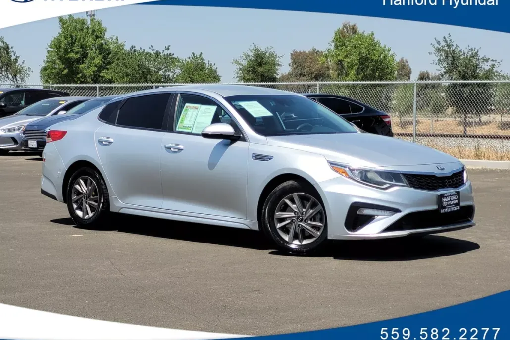 2020 Kia Optima LX photo 1