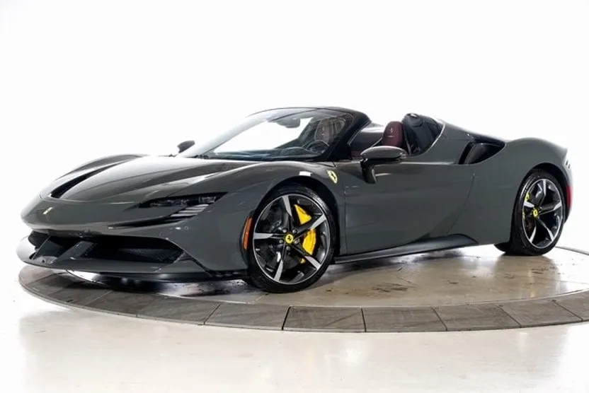 2025 Ferrari SF90 Spider photo 1