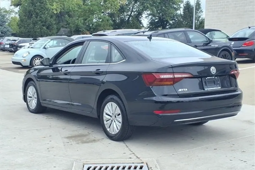 2019 Volkswagen Jetta 1.4T S photo 1