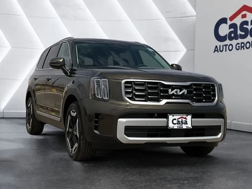 2025 Kia Telluride S photo 1