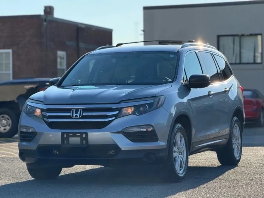 2016 Honda Pilot LX Sport photo 1