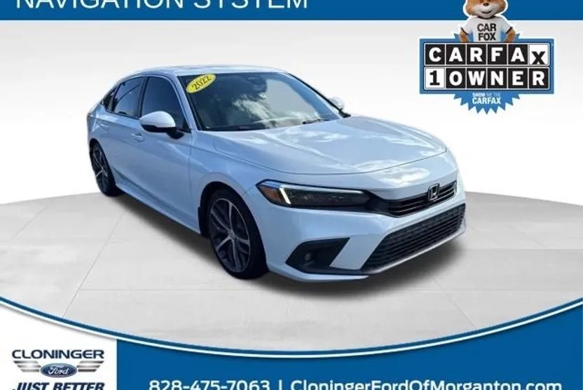 2022 Honda Civic Touring photo 1