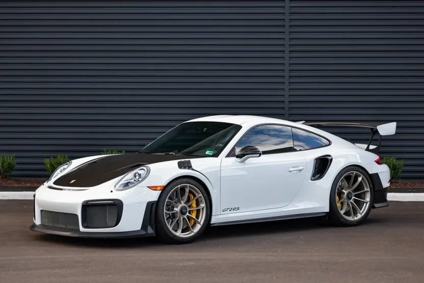 2018 Porsche 911 GT2 RS photo 1