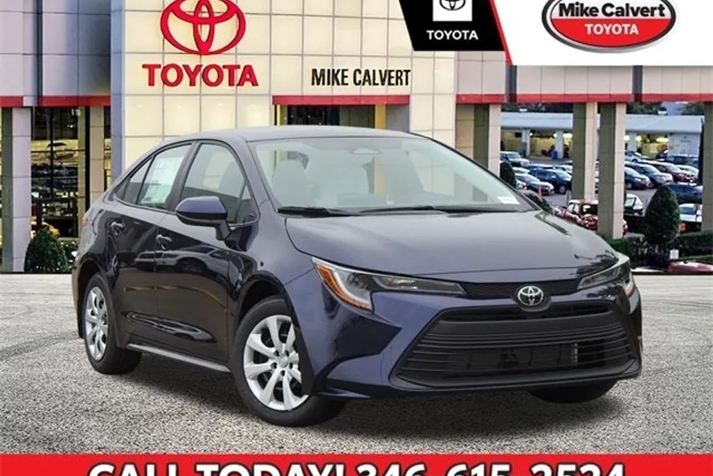 2025 Toyota Corolla LE photo 1