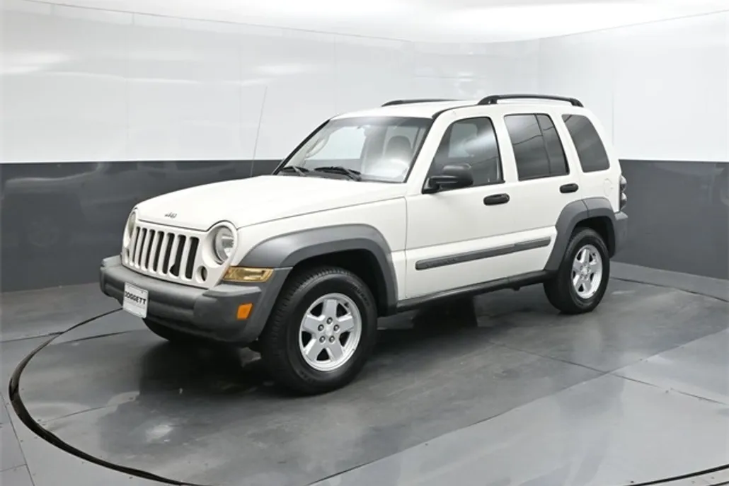 2005 Jeep Liberty Sport photo 1