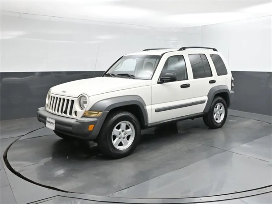 2005 Jeep Liberty Sport photo 1