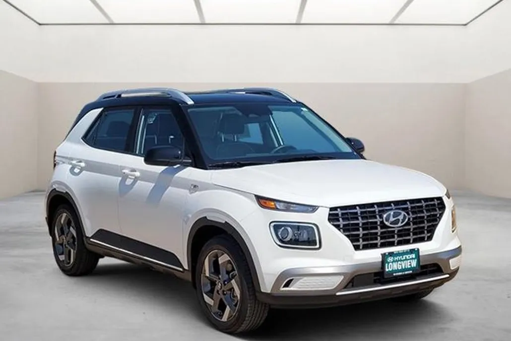 2025 Hyundai Venue Limited photo 1