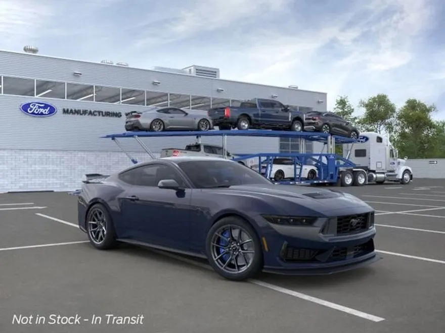 2025 Ford Mustang Dark Horse photo 1
